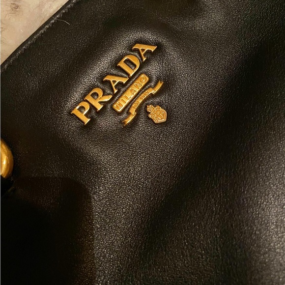 PRADA BLACK BAG - Picture 2 of 5